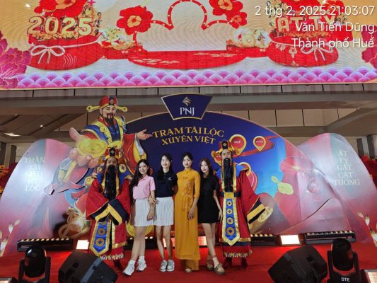 khám tặng sữa vinamilk
